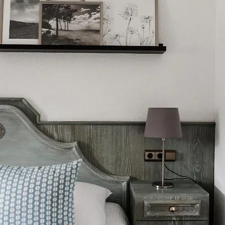 Sommers Altes Posteck 3*