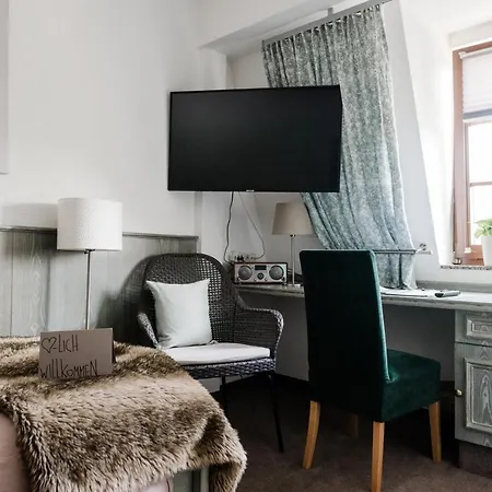 Sommers Altes Posteck 3*