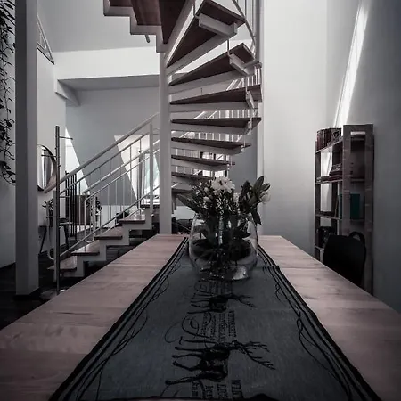 Sommers Altes Posteck 3*